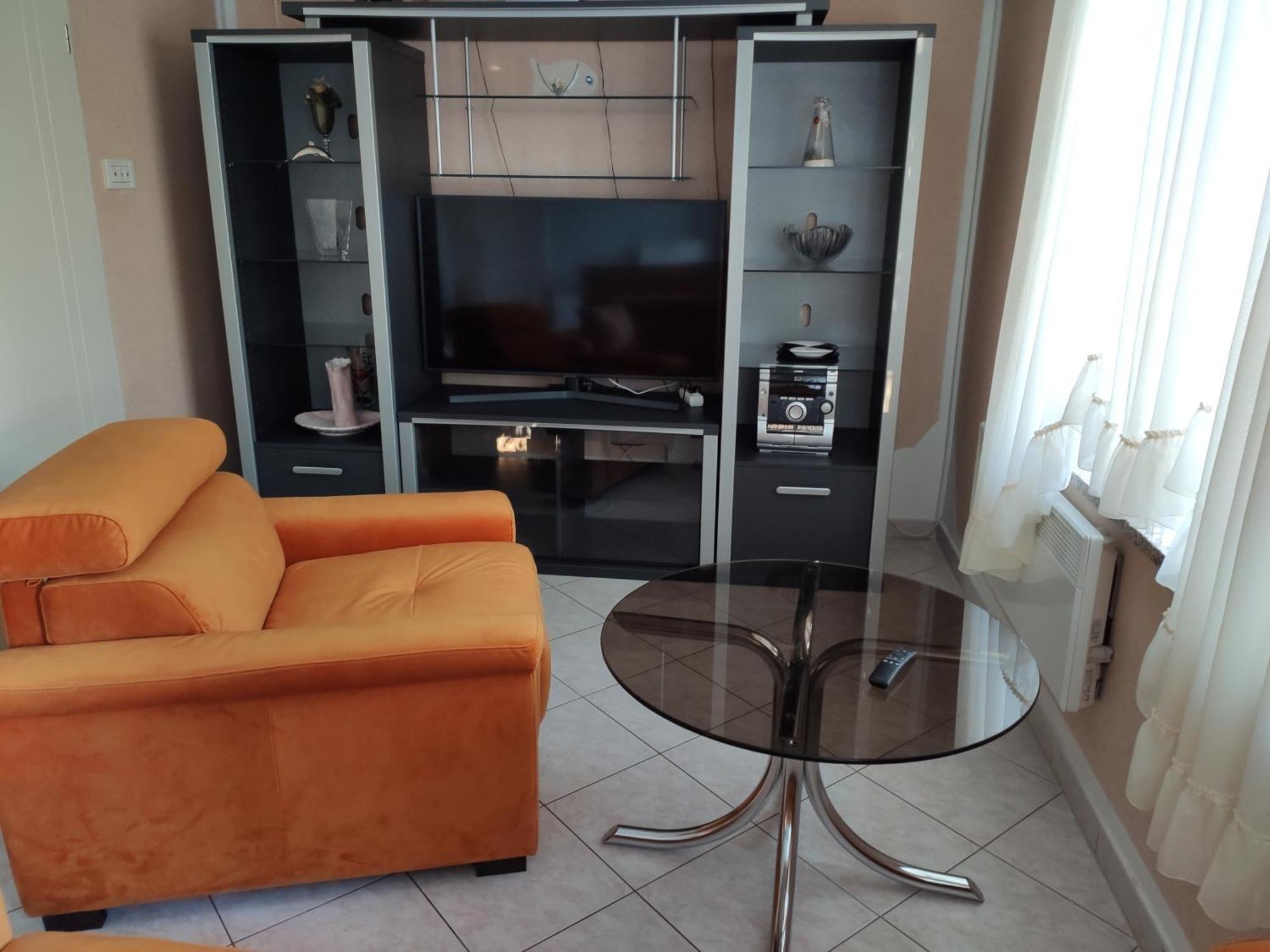 Apartment with private garden&terrace Crikvenica Buitenkant foto