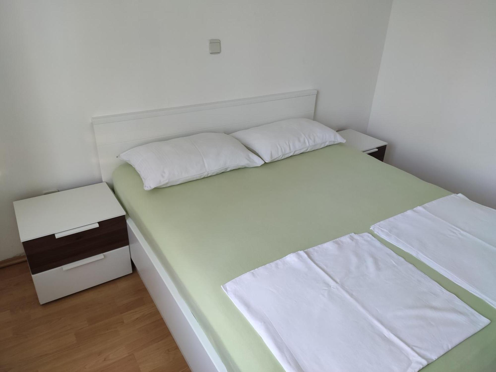 Apartment with private garden&terrace Crikvenica Buitenkant foto